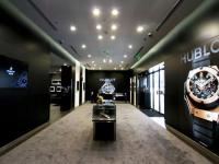 宇舶手表发条拧反了应该咋处理