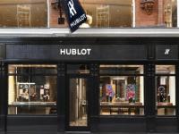 宇舶手表外观有划痕怎么处理